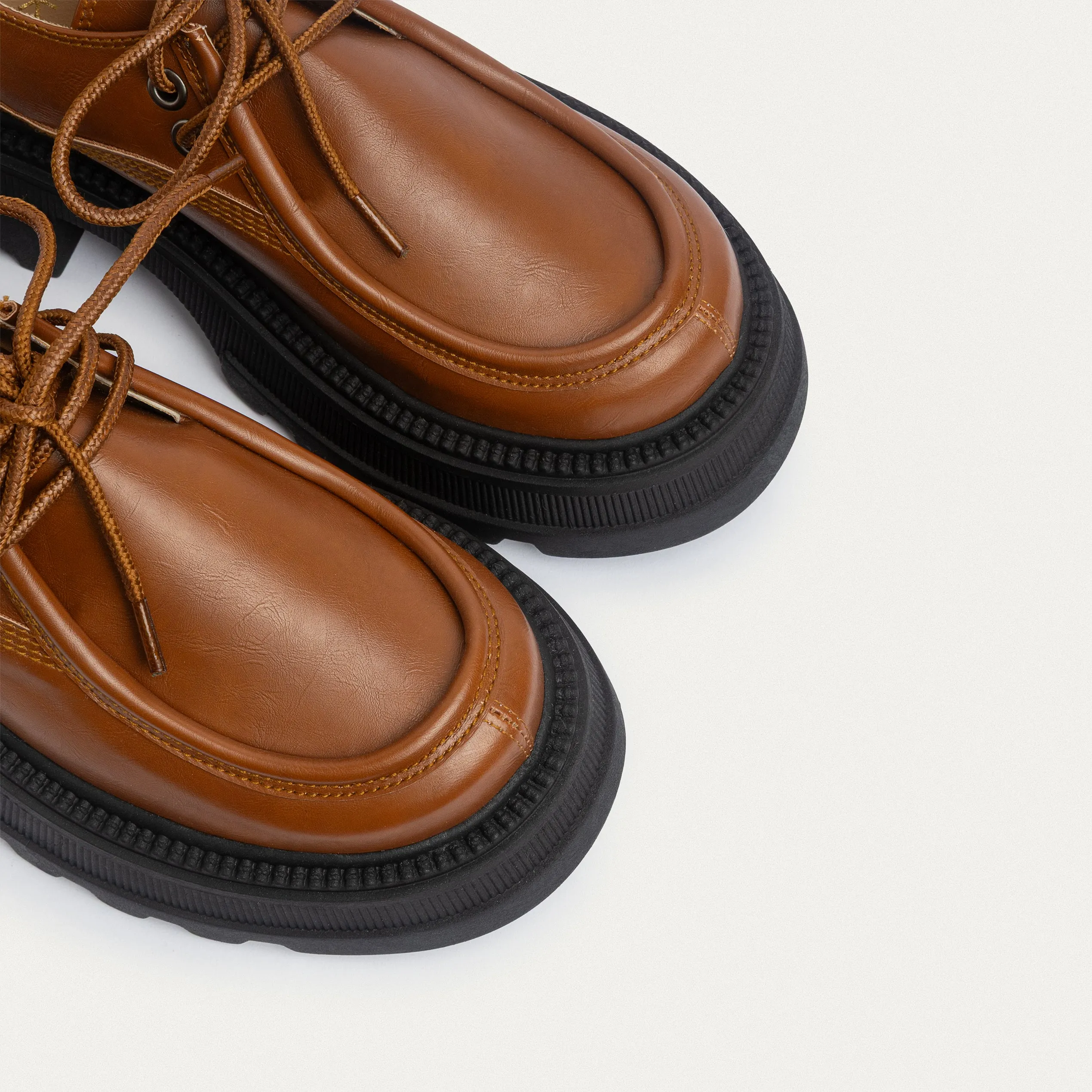 Achilles | Women Havan Chunky Oxford Loafer with laces