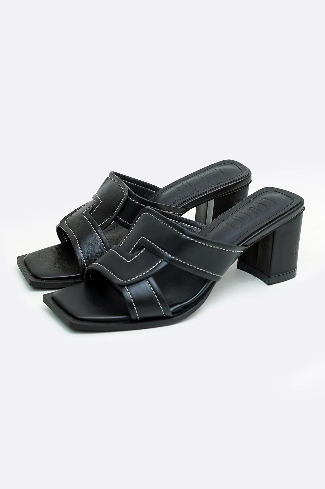 CROSSOVER BLOCK HEELS