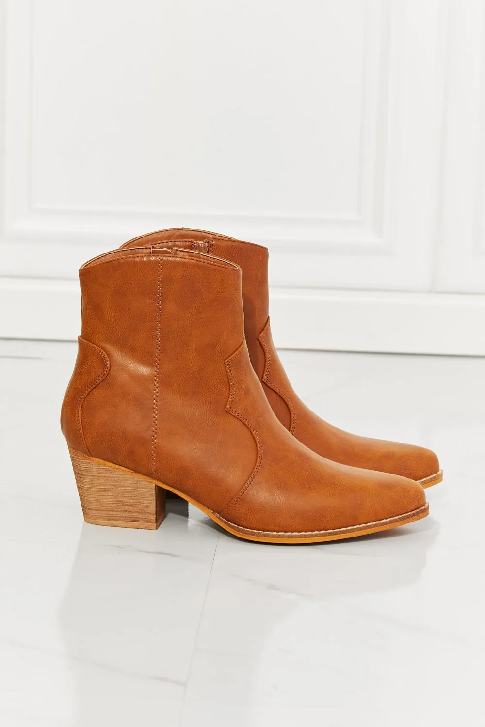 Western Chic: MMShoes Watertower Town Faux Leather Western Ankle Boots in Ochre